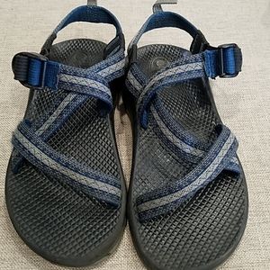 GUC Blue/Gray Chacos Boys Size 4